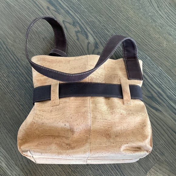 ARTELUSA SHOULDER BAG (BEIGE) WITH BROWN LEATHER BOW - Picture 7 of 15